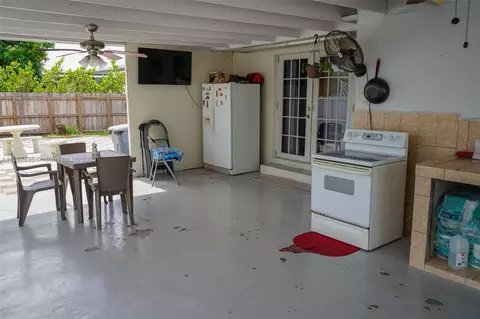 Other - 961 W 53rd St, Hialeah, FL 33012 photo 9 of 11