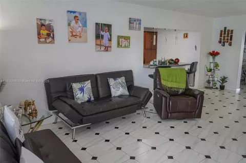 Other - 961 W 53rd St, Hialeah, FL 33012 photo 4 of 11