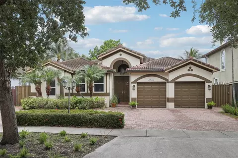 14842 SW 22nd Ter, Miami, FL 33185