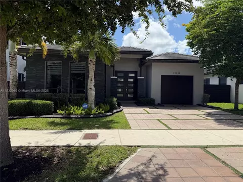 13651 SW 158th Pl, Miami, FL 33196