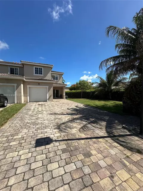 14321 SW 276th St, Homestead, FL 33032