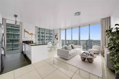 1111 SW 1st Ave #2914-N, Miami, FL 33130