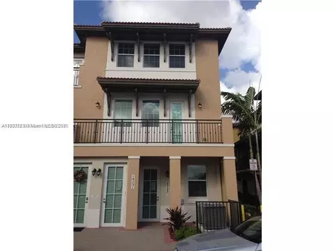 14729 SW 9th St #3102, Pembroke Pines, FL 33027