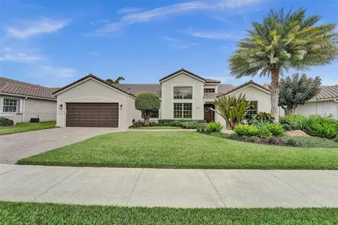 9215 S Southern Orchard Rd S, Davie, FL 33328