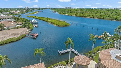 View/Area - 209 Commodore Dr, Jupiter, FL 33477 photo 3 of 8