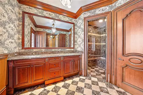Bath - 209 Commodore Dr, Jupiter, FL 33477 photo 3 of 5