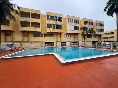 1555 W 44th Pl #103, Hialeah, FL 33012