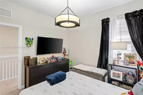 Bedroom - 10468 W 33rd Ln, Hialeah, FL 33018 photo 5 of 8