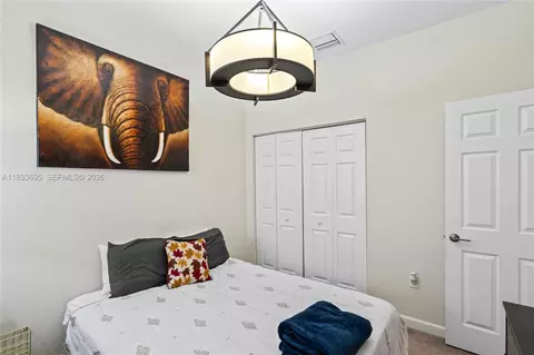 Bedroom - 10468 W 33rd Ln, Hialeah, FL 33018 photo 4 of 8