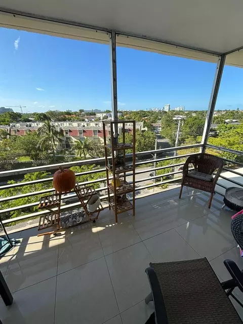 1750 NE 115th St #608, Miami, FL 33181