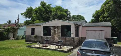 1468 NW 101st St, Miami, FL 33147