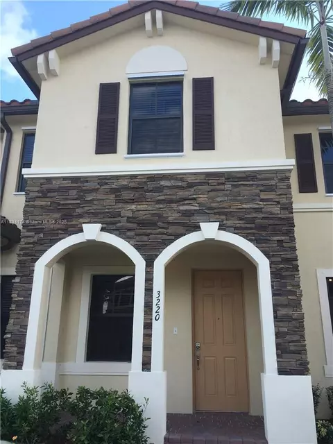 3220 SE 5th Ct, Homestead, FL 33033