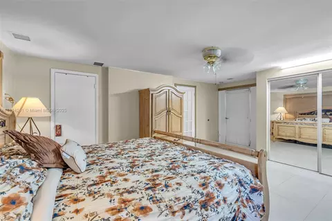 Bedroom - 3741 E 8th Ave, Hialeah, FL 33013 photo 3 of 4