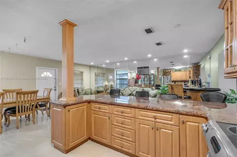 Kitchen - 3741 E 8th Ave, Hialeah, FL 33013 photo 2 of 3