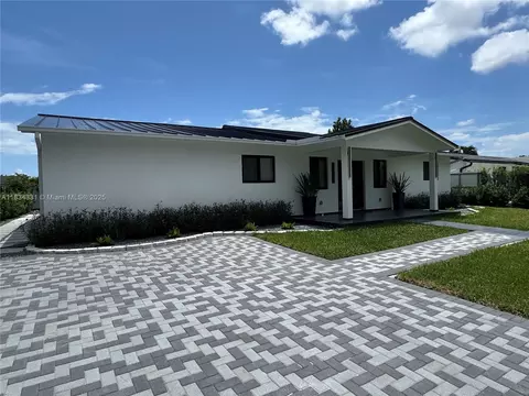 20221 SW 118th Ave, Miami, FL 33177