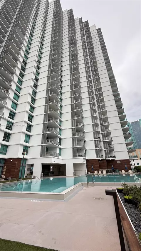 350 S Miami Ave #303, Miami, FL 33130