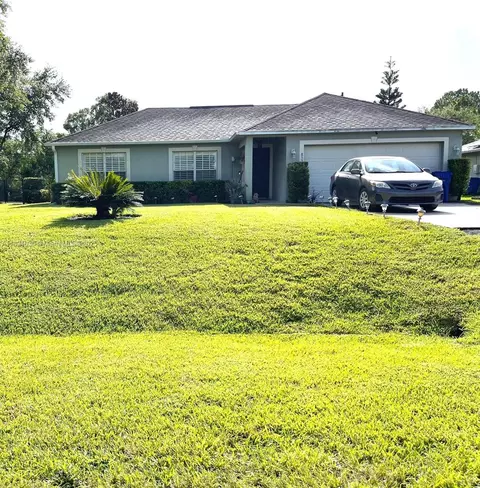 8535 104th Ct, Vero Beach, FL 32967