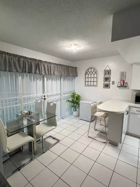 9370 W Flagler St #104B, Miami, FL 33174