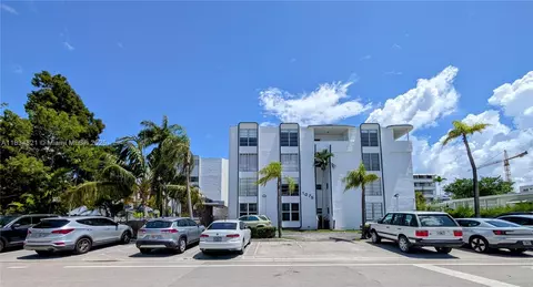 1075 93rd St #401, Bay Harbor Islands, FL 33154