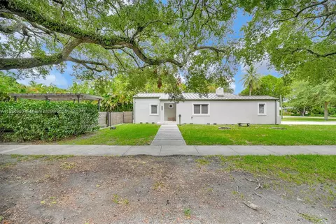 295 De Leon Dr, Miami Springs, FL 33166