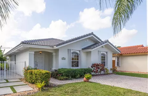 10360 SW 22nd St, Miami, FL 33165