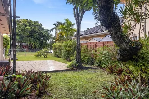 14181 Leaning Pine Dr, Miami Lakes, FL 33014 photo 22