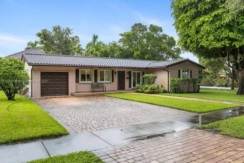 14181 Leaning Pine Dr, Miami Lakes, FL 33014 photo 18