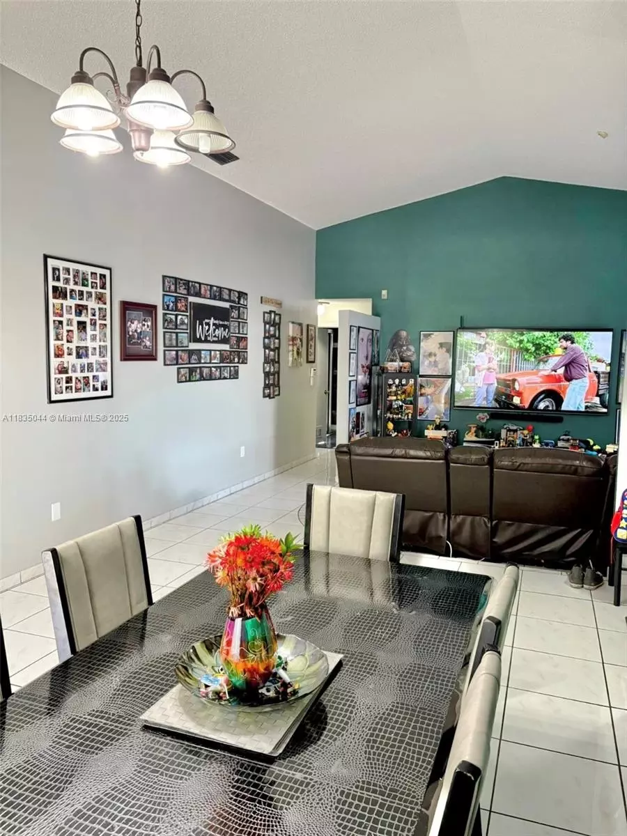 Dining - 11920 SW 132nd Ave, Miami, FL 33186 photo 2 of 3