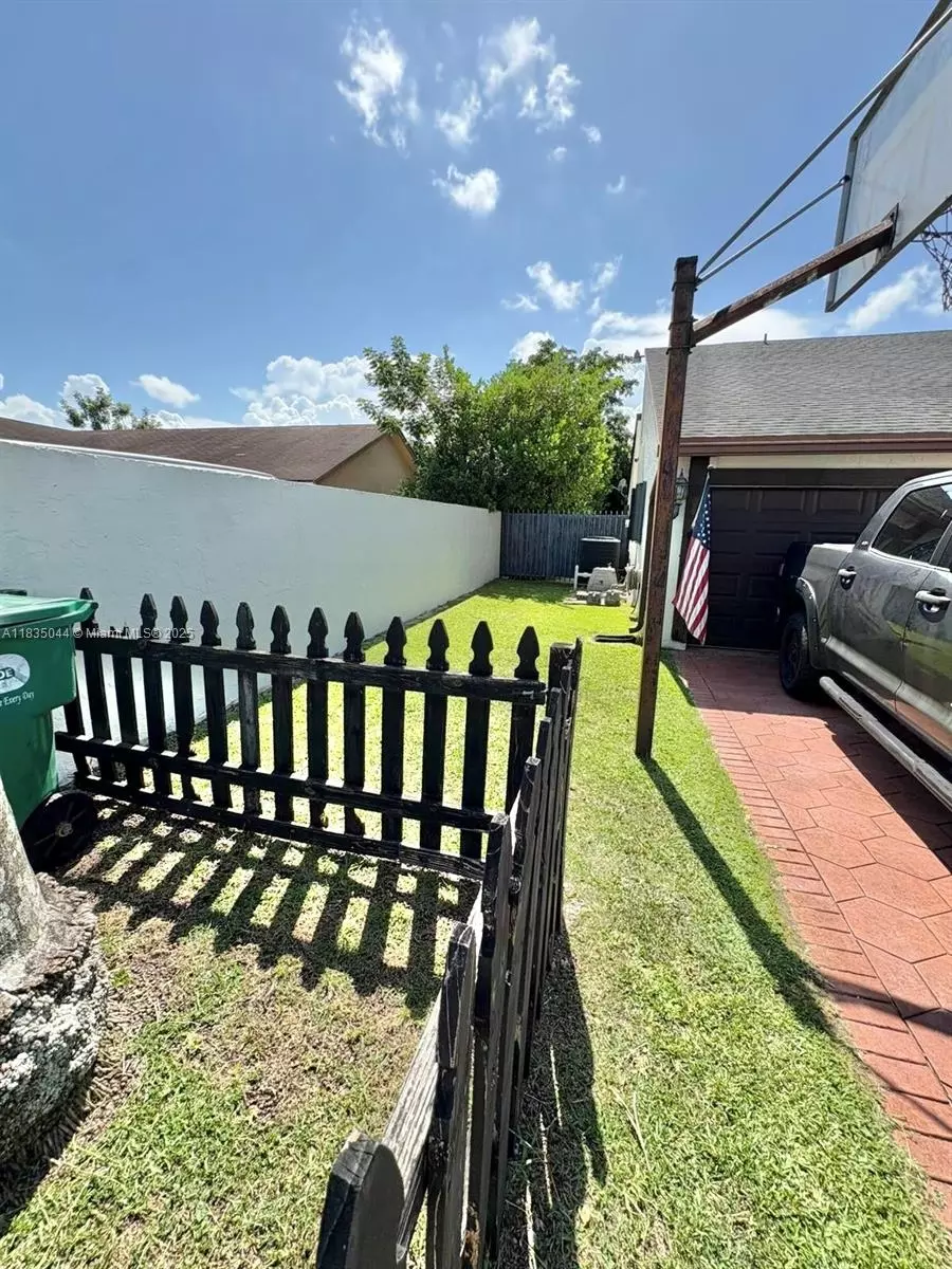 Exterior - 11920 SW 132nd Ave, Miami, FL 33186 photo 22 of 22