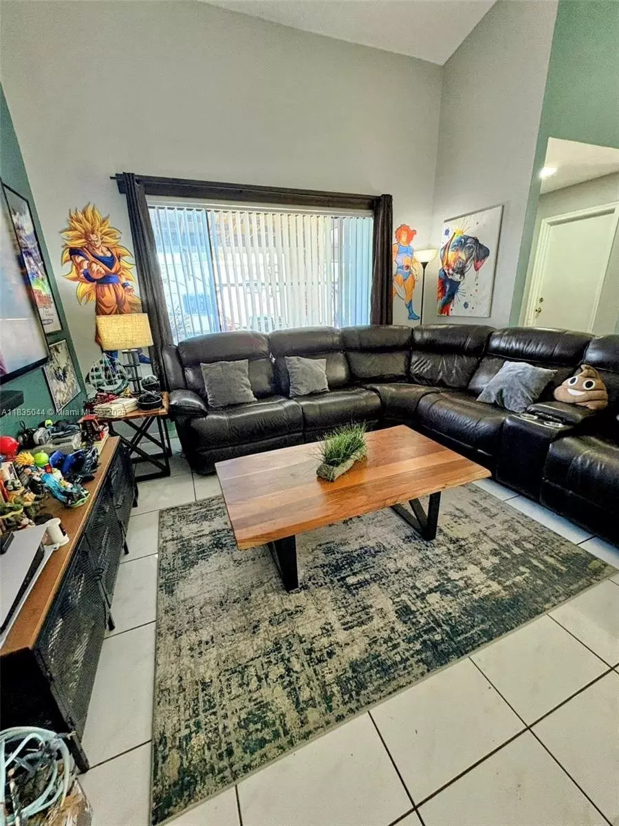 Living - 11920 SW 132nd Ave, Miami, FL 33186 photo 2 of 4