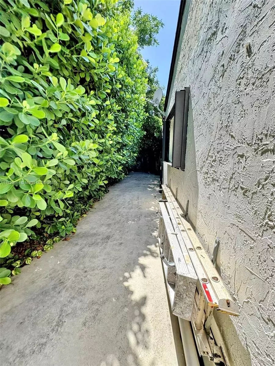 Exterior - 11920 SW 132nd Ave, Miami, FL 33186 photo 6 of 22
