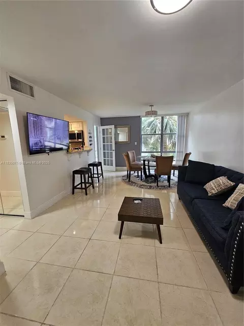 200 172nd St #217, Sunny Isles Beach, FL 33160