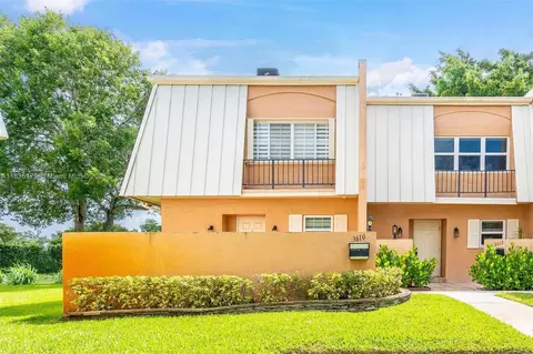 3610 Citrus Trce #1, Davie, FL 33328
