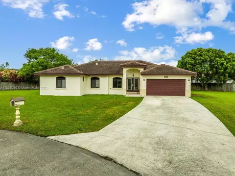 15461 SW 277, Homestead, FL 33032