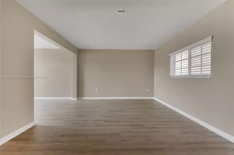 21 E 3rd St #406, Hialeah, FL 33010 photo 4
