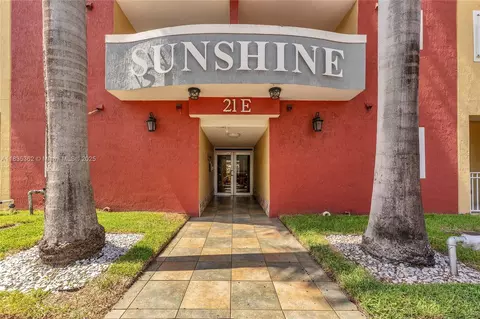 21 E 3rd St #406, Hialeah, FL 33010 photo 2