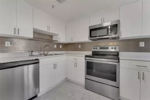 21 E 3rd St #406, Hialeah, FL 33010 photo 10