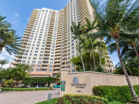 19501 W Country Club Dr #1611, Aventura, FL 33180