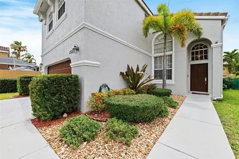 15376 NW 14th Mnr, Pembroke Pines, FL 33028