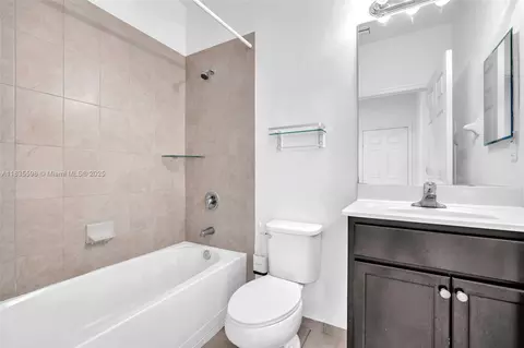 Bath - 11601 SW 151st Pl, Miami, FL 33196 photo 2 of 2