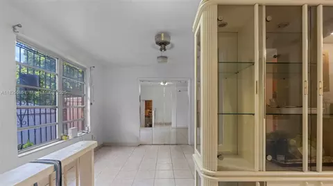 521 SE 5th St, Hialeah, FL 33010 photo 16