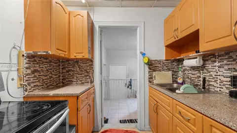 521 SE 5th St, Hialeah, FL 33010 photo 14