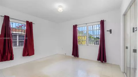 521 SE 5th St, Hialeah, FL 33010 photo 11