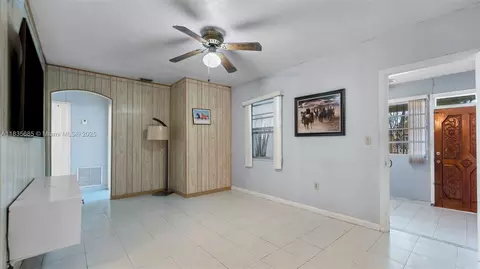 521 SE 5th St, Hialeah, FL 33010 photo 26