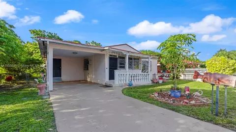 521 SE 5th St, Hialeah, FL 33010