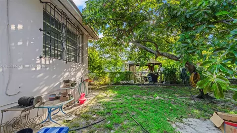 521 SE 5th St, Hialeah, FL 33010 photo 21