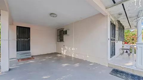 521 SE 5th St, Hialeah, FL 33010 photo 28