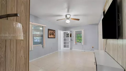 521 SE 5th St, Hialeah, FL 33010 photo 6