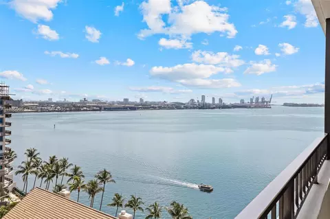 520 Brickell Key Dr #A1404, Miami, FL 33131