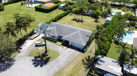 28242 SW 163rd Ct, Homestead, FL 33033
